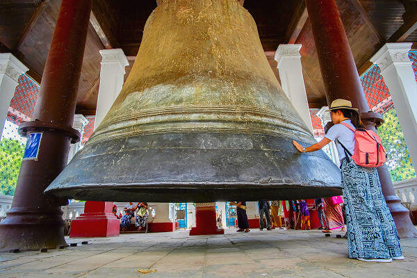 Buchen Sie Ihre Myanmar Rundreise und erleben Sie die Mingun Glocke – eine der größten Glocken der Welt