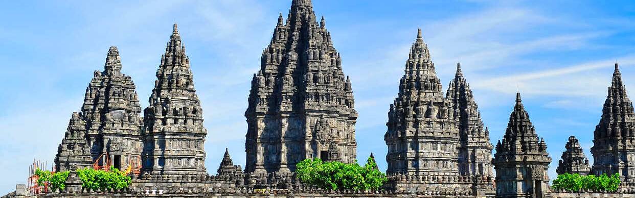 Die beiden berühmtesten Tempel in Indnesien sind der Borobudur und der Prambanan Tempel