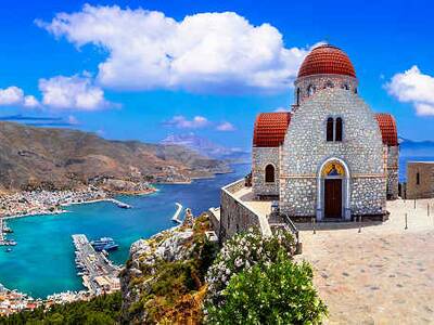 Agios Savvas auf einer Griechenland Rundreise mit atemberaubendem Blick auf das Meer