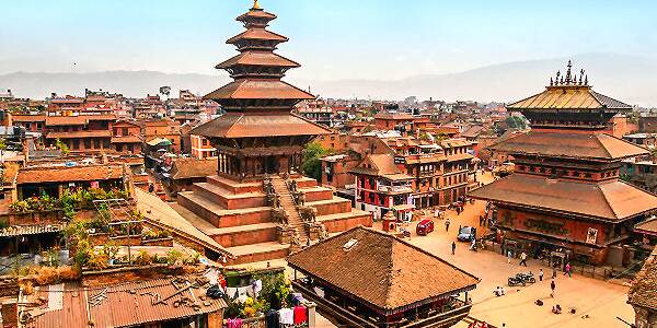 Nepal Rundreise: Entdecken Sie die Höhepunkte des Landes, von den Tempeln Kathmandus bis zu den Gipfeln des Himalayas.