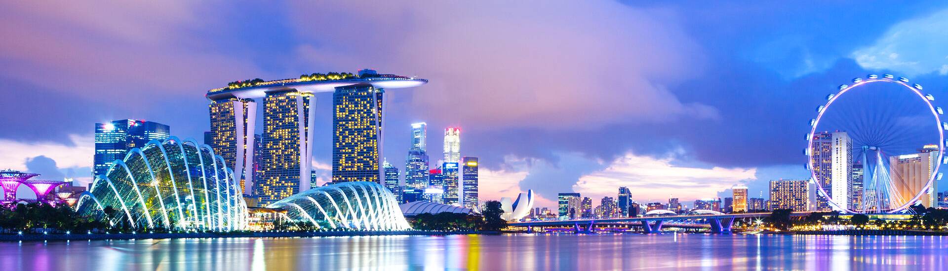 Marina Bay Singapur - idealer Zeitpunkt für eine Reise in die pulsierende Metropole.