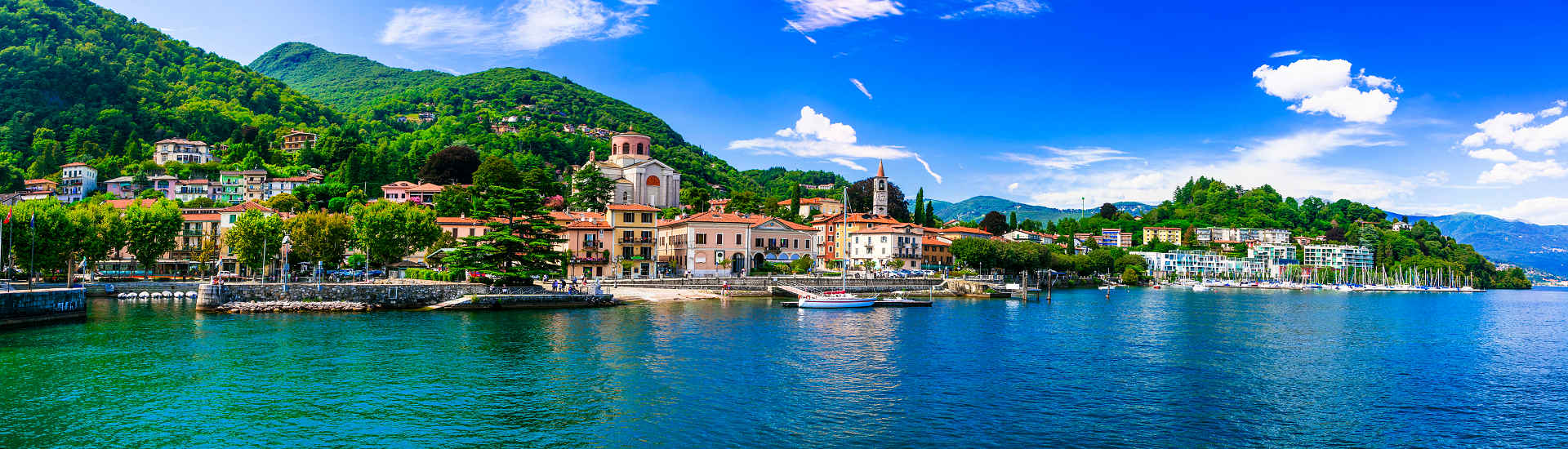 Panoramaansicht von Laveno Mombello am Lago Maggiore, Italien