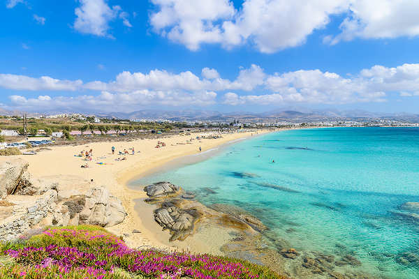 Agios Prokopios Beach mit feinem Sand und klarem Wasser