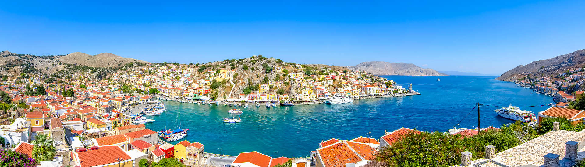 Blick auf Symi – Inselhüpfen im Dodekanes, Griechenland