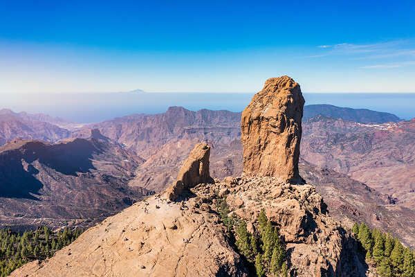 Blick auf den Roque Nublo während deines Urlaubs auf Gran Canaria