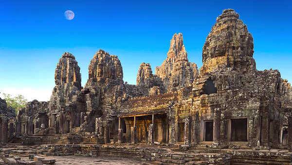 Erleben Sie die Wunder von Angkor Wat – Jetzt buchen und unvergessliche Momente sichern!
