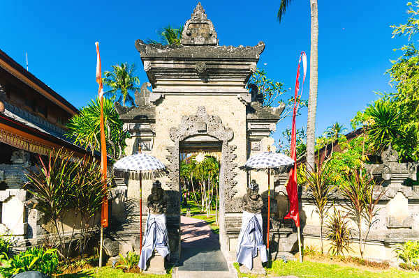 Tempel Desa Adat Kuta in Kuta auf Bali