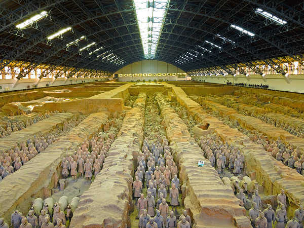 Sehenswürdigkeit in Xi'an: Die Terrakotta Armee ist die meistbesuchte Touristenattraktion von China