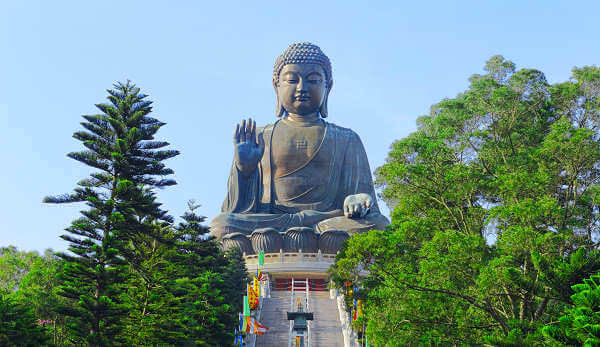 Grosser Bronze Buddha auf der Insel Lantau, der Tian Tan Buddha von Hongkong