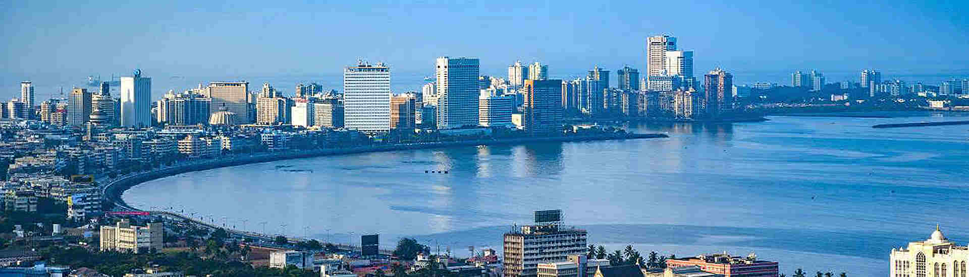 Bild der beeindruckenden Skyline von Mumbai (früher Bombay), einer der faszinierendsten Sehenswürdigkeiten Indiens