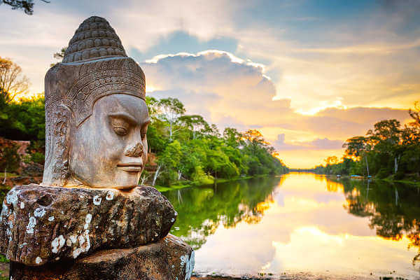 Der Angkor Thom Tempel liegt 7 km nördlich von Siem Reap. Angkor Thom letzte Hauptstadt des Angkorreiches in Kambodscha