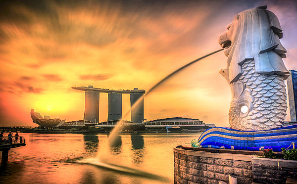 Der Merlion ist Wahrzeichen der Metropole Singapur. Entdecken Sie im Urlaub die Sehenswürdigkeiten von Singapur