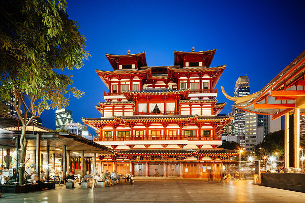 Der Buddha Tooth Relic Tempel ein Wahrzeichen von Chinatown in Singapur
