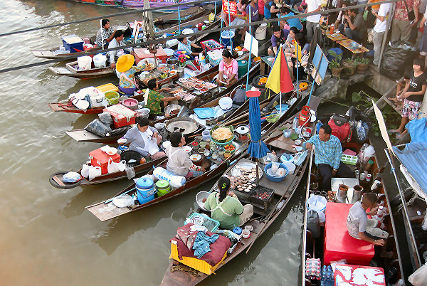Die schwimmenden Märkte auf den Klongs von Bangkok
