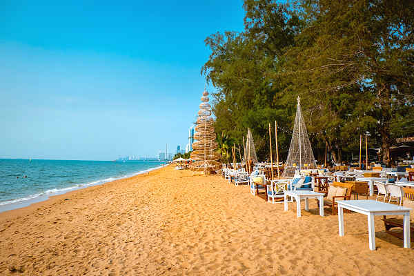Strand in Jomtien, Golf von Thailand