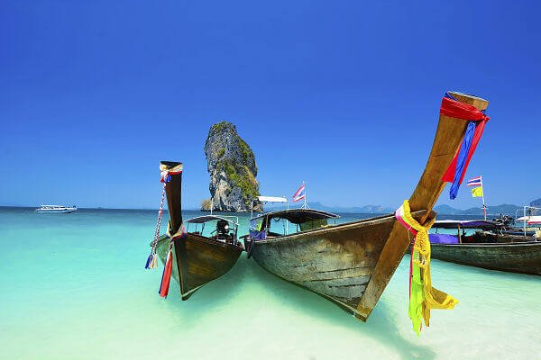 Krabi das Urlaubsparadies mit schroffen Kalksteinfelsen und Traumstränden ist ein Top-Reiseziel von Thailand