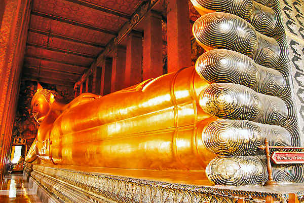 Bild der Buddha-Statue im Wat Pho-Tempel in Thailand