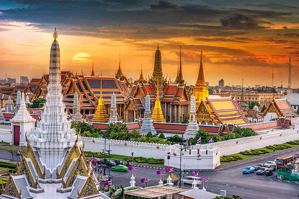 Bild des imposanten Wat Phra Keaw-Tempels am Grand Palace in Bangkok