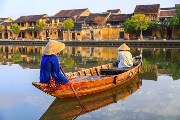 Hoi-an die Hafenstadt an der vietnamesischen Zentralküste. Hoi-an wird auch das Venedig Vietnams genannt.