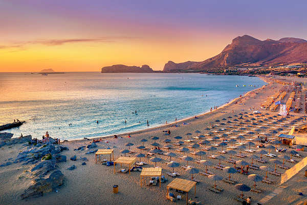 Sonnenuntergang am Falassarna Beach auf Kreta, Griechenland