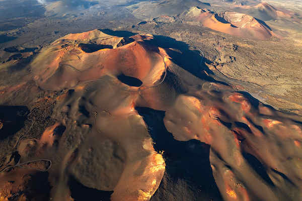 Lanzarote Timanfaya Nationalpark mit beeindruckender Vulkanlandschaft