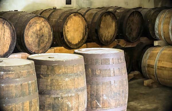 Der Takamaka Bay Rum wird aus lokalem Zuckerrohr produziert