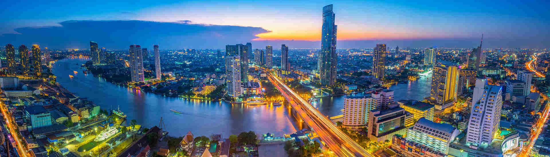 Bild einer faszinierenden Skyline von Bangkok bei Nacht für Ihre Kombireise nach Bangkok