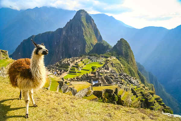 Besuchen Sie auf Ihrer Südamerika Rundreise Machu Picchu – die beeindruckende Inkastadt.